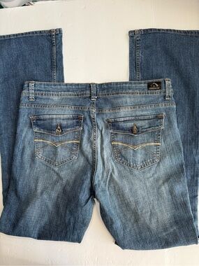 Jordache Bootcut Jeans - Size 10 - Blue Denim Cute Back Pockets